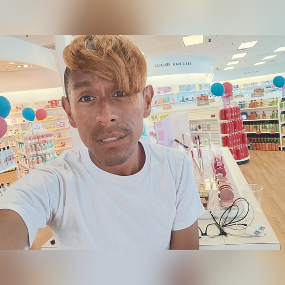 Meet your Posher, Rolando - Picture 3 of 7